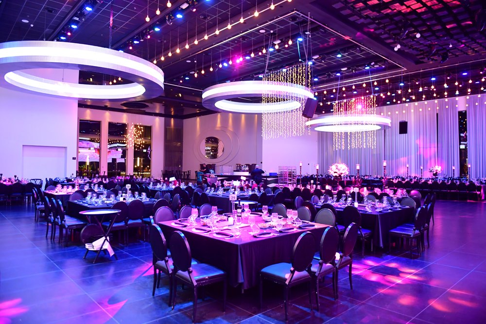 תמונה של אולם מעוצב